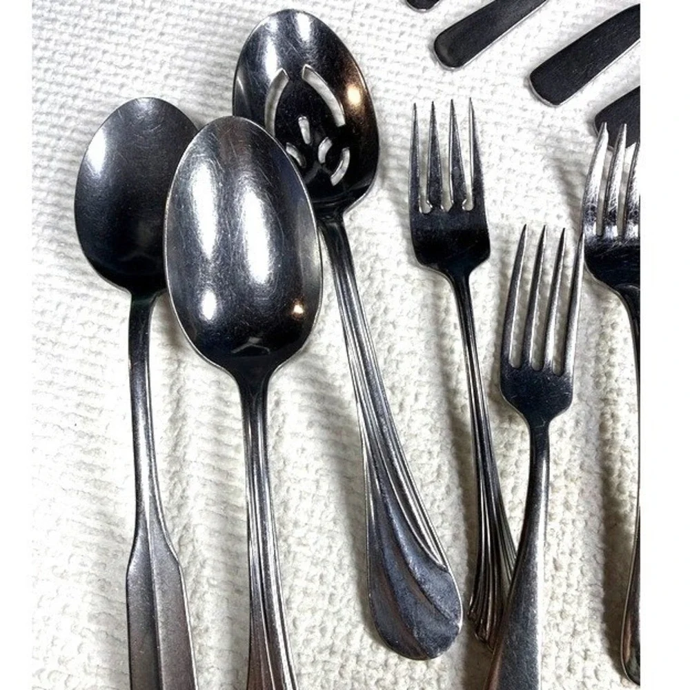 49 Piece Mixed Lot Stainless‎ Steel Silverware Flatwear Oneida Deluxe Libby, Etc